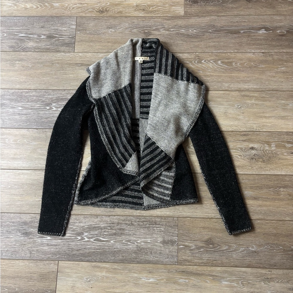 CAbi Patchwork Circle Cardigan Sz XS Sweater Shrug #483 Wool Blend Lagenlook